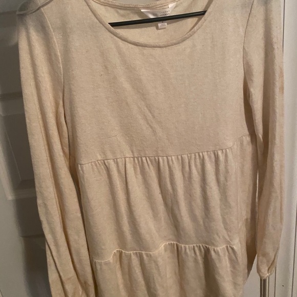 Lauren Conrad cream peplum - Picture 1 of 2